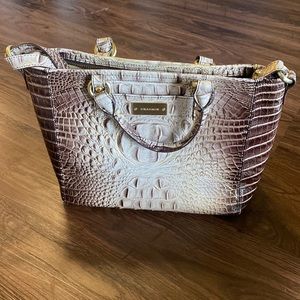 Brahmin small tote with straps for a crossbody option as well. Great condition